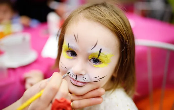 Face Painting Cute Little Gorl Kids Merriment Face Paint Animals — Stock Photo, Image