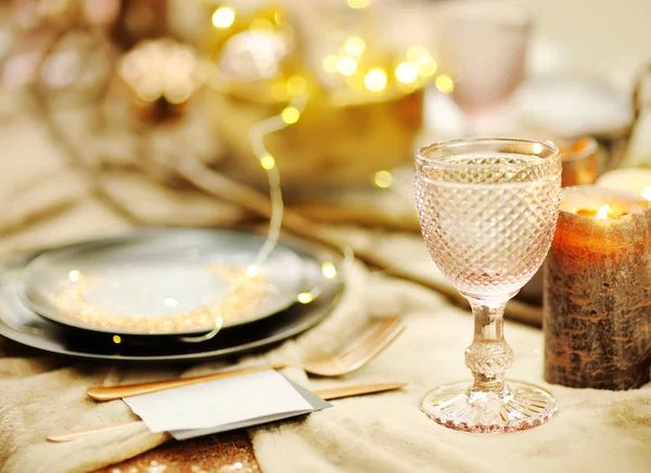 Tavola Apparecchiata Colore Dorato Ricevimento Nozze Festa Natale Capodanno — Foto Stock