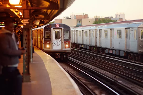 New York Usa October 2018 New York Subway Train Arrives — Stock Photo, Image