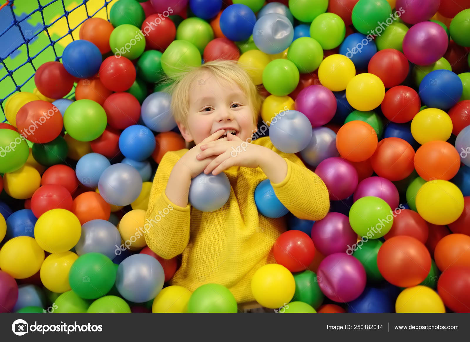 little kid ball pit