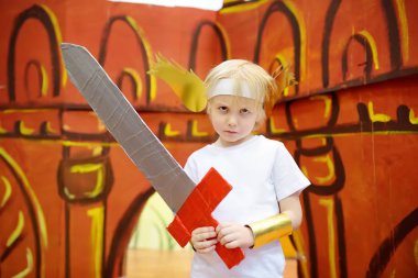 Küçük çocuk performans çocuk tiyatrosu Studio dahil.