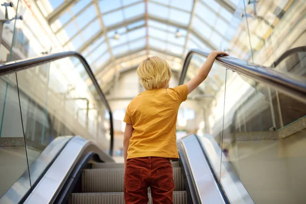 Verhaltensregeln Auf Rolltreppen Verkehr Auf Den Straßen Der Stadt Kleines — Stockfoto