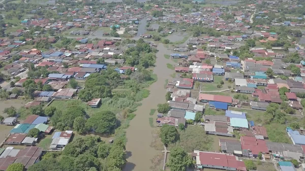 Tayland 'ın Ayutthaya Eyaleti' ndeki sel manzarası.