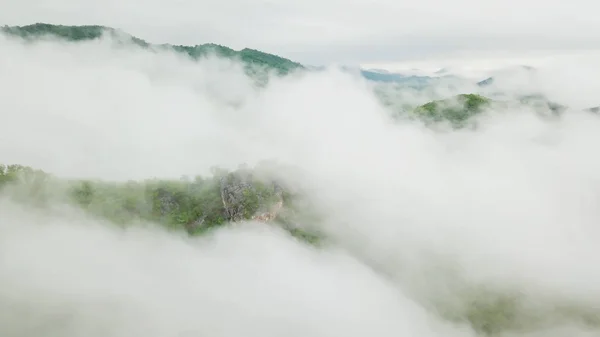 Tayland Dağda Gökyüzü Sis — Stok fotoğraf