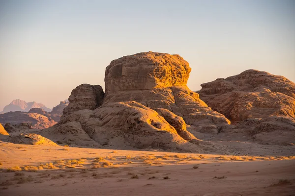 ワディ ヨルダンのヨルダンの砂漠山 — ストック写真