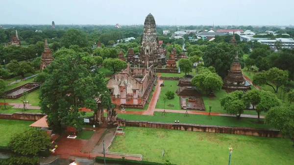 El templo histórico en Ayutthaya, Tailandia — Foto de Stock