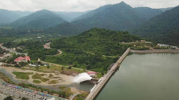クン・ダン・プラカン・チョン・ダム in ナコン・ナヨク, タイ — ストック写真