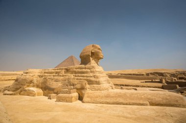 Sfenks ve büyük piramitler