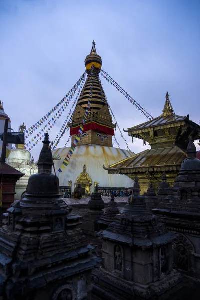 Swayambhunath tapınağı Nep eski bir dini mimari