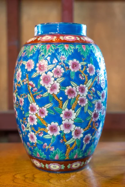 Chinese antique vase — Stock Photo, Image