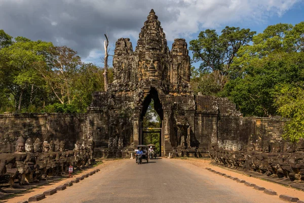 Portão Sul Para Angkor Thom Siem Reap Camboja — Fotografia de Stock