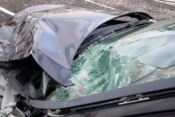 Damaged Car Broken Windows — Stock Photo, Image