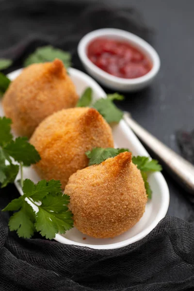 Snack Brasileño Coxinha Frango Plato —  Fotos de Stock