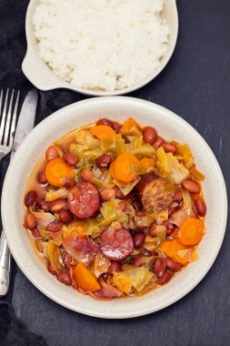 tipik Portekizce çanak feijoada transmontana