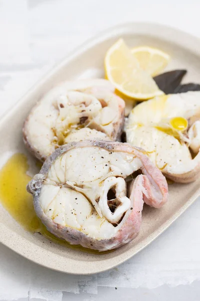 Pescado Hervido Con Limón Aceite Oliva — Foto de Stock