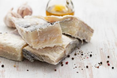 Zeytinyağlı kuru morina balığı