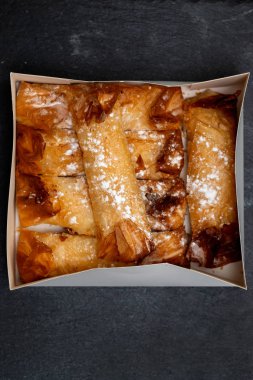 tipik Portekizce tatlılar Pasteis de Tentugal 