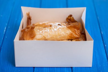 tipik Portekizce tatlılar Pasteis de Tentugal 