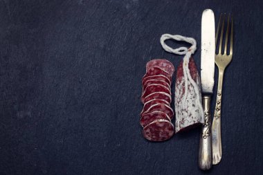 Fuet geleneksel İspanyolca kurutulmuş sosis ince