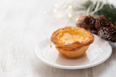 tipik Portekizce yumurta tart pastel de nata