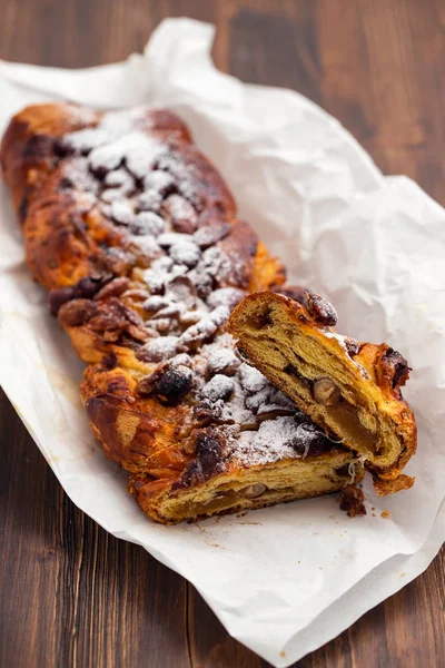 Traditional Portuguese Christmas Cake Bolo Rainha — Stock Photo, Image