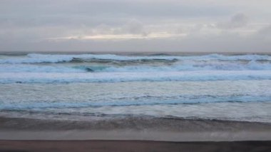 Sahilde günbatımı Praia Grande, Portekiz