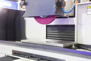 yüksek hassasiyetli yatay taşlama Cnc makine; vie yan