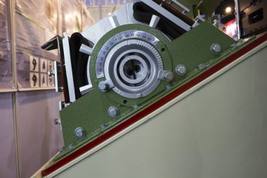 Makine-gösterisinde patlatma atış bölümünü çapraz Bitech Tayland 2017 Endüstriyel makina fuarında Intermarch