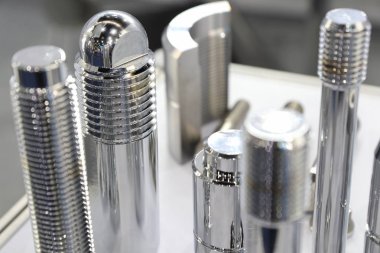 küçük civata sanayi makinesi için; seçici odak