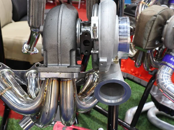 Piezas del cargador turbo para motor diesel — Foto de Stock