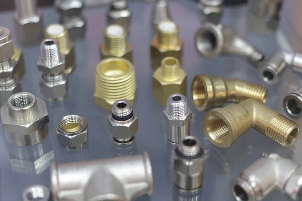 Borular için paslanmaz çelik Uyumlar; seçici odak