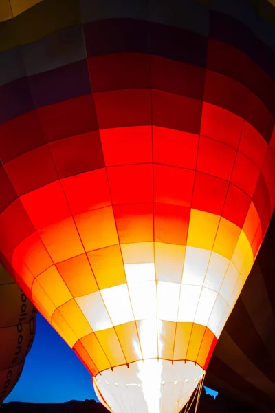 Fire in a balloon Preparation for takeoff