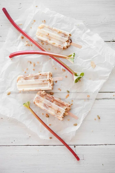 Homemade Popsicles Rhubarb Yogurt Granola — Stock Photo, Image