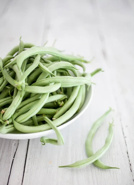 Primer Plano Del Grupo Judías Verdes Plato Blanco — Foto de Stock