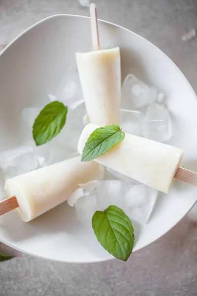 Popsicles Made Pineapple Coconut — Stock Photo, Image