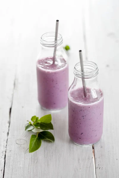 Smoothie Saudável Com Banana Mirtilos — Fotografia de Stock