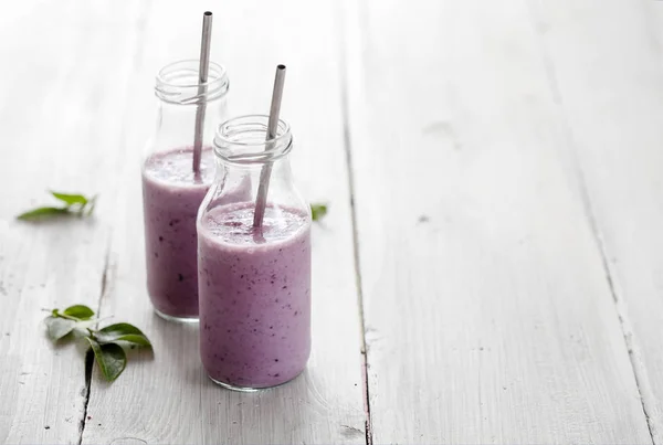 Healthy Smoothie Banana Blueberries — Stock Photo, Image