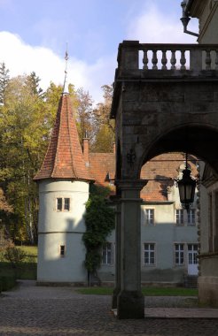 Avcılık kale, Kont Shenborn Carpaty köyü. Zakarpattja bölgesi, Ukrayna