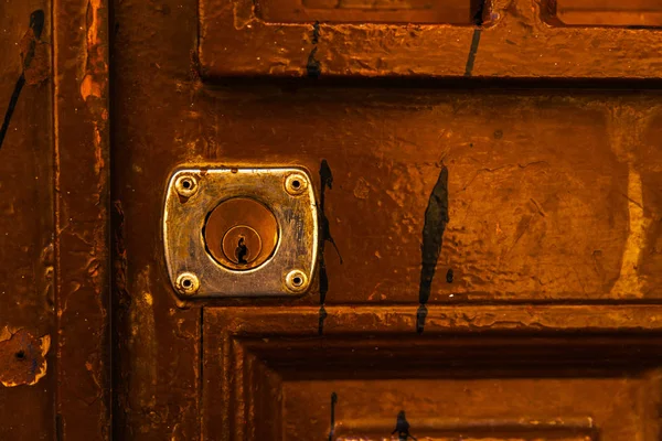 Old Door Lock Aged Wooden Door Home Security Vintage — Stock Photo, Image