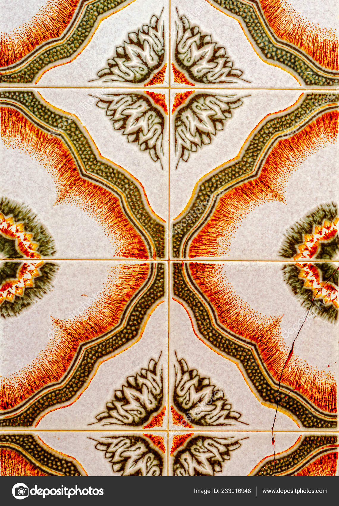 Luidruchtig Volwassenheid Voorrecht Traditionele Decoratieve Spaanse Decoratieve Tegels Originele Keramische  Tegels Muren Van ⬇ Stockfoto, rechtenvrije foto door © Q77photo #233016948