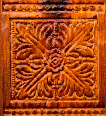 Ahşap bir yüzeyin ilginç dokusu, zarif bir arka plan olarak doğal ahşap, doğa.