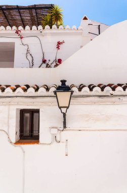 İspanyol street, dekor geleneksel sokak mimarisinin karakteristik unsuru aydınlatıcı eski şık sokak lambası