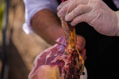 profesyonel Dilimleme jamon serrano, geleneksel İspanyolca jambon, et