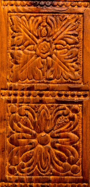 Ahşap bir yüzeyin ilginç dokusu, zarif bir arka plan olarak doğal ahşap, doğa.