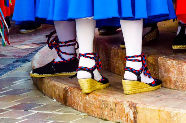 Sapatos Coloridos Tradicionais Para Trajes Populares Espanha Sapatos Dança Alparcatas — Fotografia de Stock