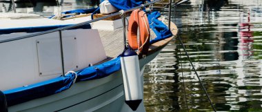 tekne, tekne ekipmanları, deniz güvenliği gövde dışında asılı şamandıra