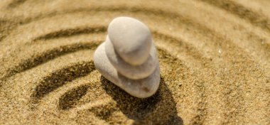 Zen meditasyon taş, kum, saflık uyum ve Maneviyat, spa sağlık ve yoga arka plan, uyum için kavram