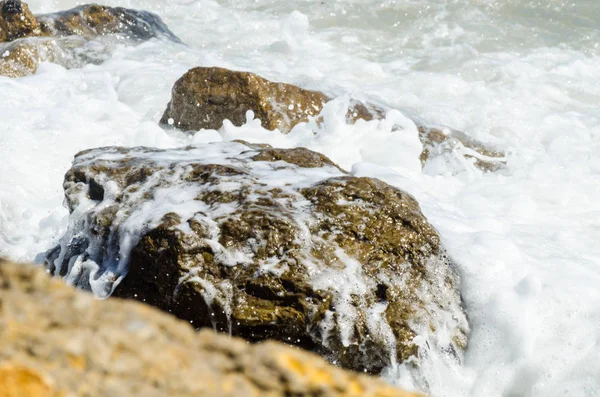 Mer Incroyable Avec Vague Bleue Été Rochers Vue Relaxante Sur — Photo