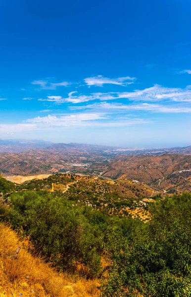 Hermosa Vista Las Montañas Región Andalucía Casas Tierras Cultivo Las — Foto de Stock