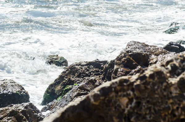 Mer Incroyable Avec Vague Bleue Été Rochers Vue Relaxante Sur — Photo